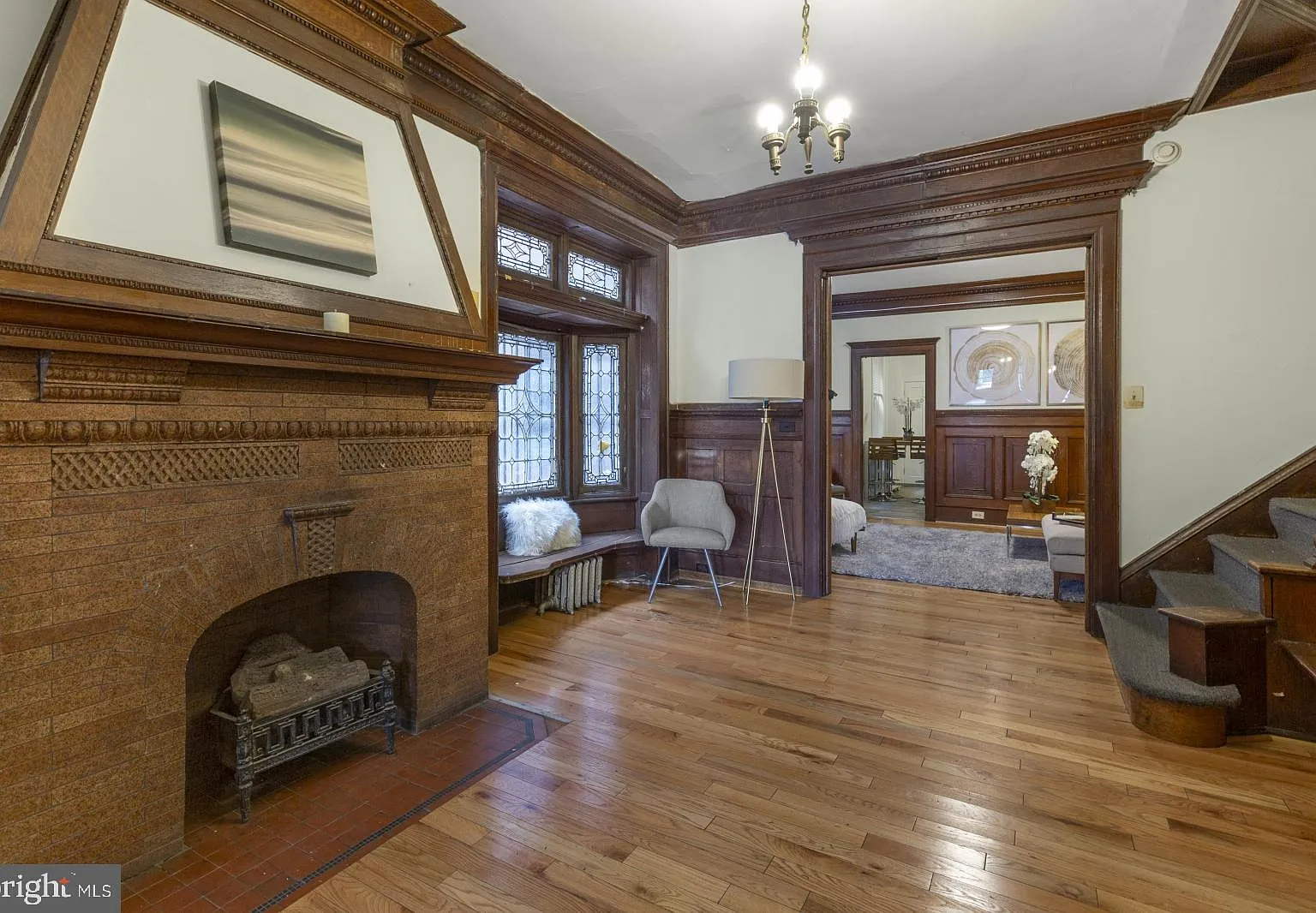 8 bed, 2.5 bath, 2619 sqft, $7,000 — Photo 3