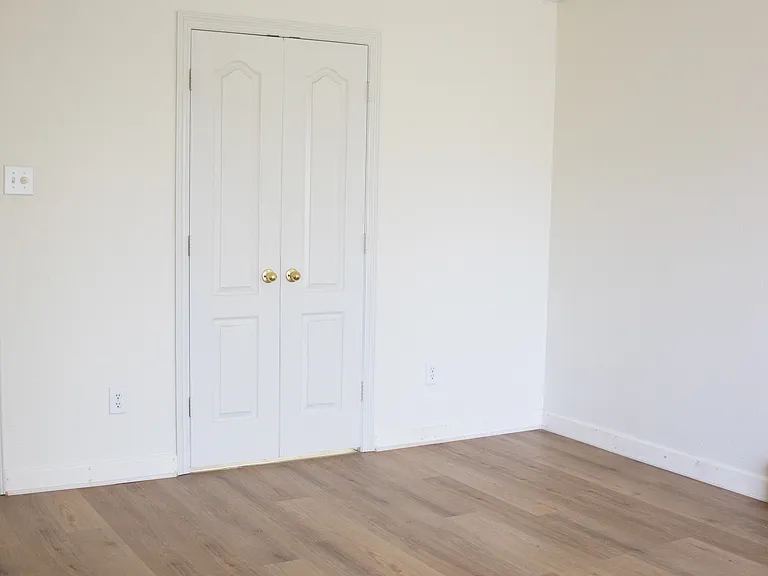 10305 Bent Tree Dr — Photo 17
