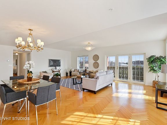 2nd image of 620 Homewood Ave APT 303