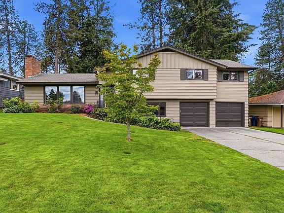3rd image of 1922 E 36th Ave