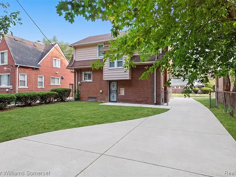 23525 Kress St — Photo 22