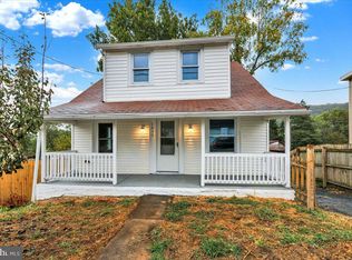 1437 Mount Laurel Rd, Temple, PA 19560