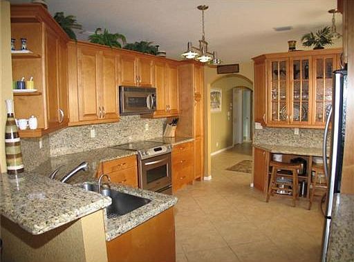 3rd image of 6384 NW 39th St