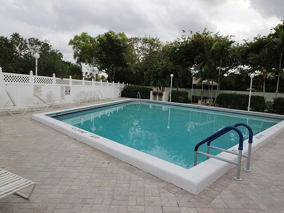 4th image of 7511 S Oriole Blvd APT 104