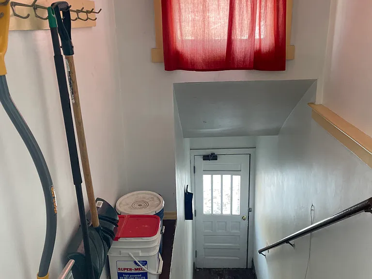226 Main St #4 — Photo 1