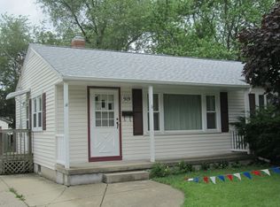 919 S 1st St, Dekalb, IL 60115