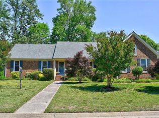 1329 Creekview Dr, Chesapeake, VA 23321