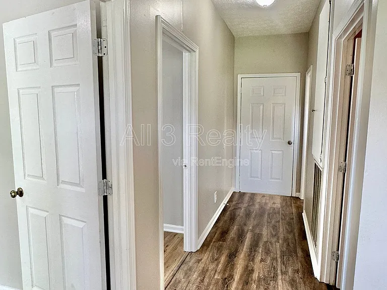 1520 Hogan Rd — Photo 16