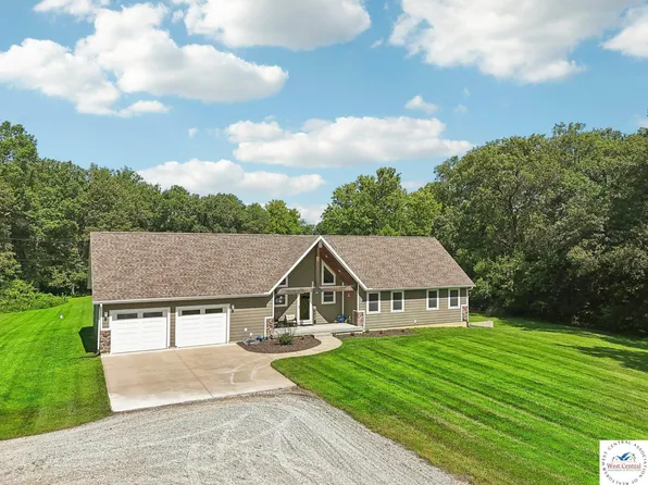 1069 NE 1000th Rd, Windsor, MO 65360