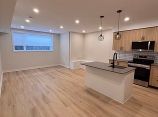 1355 Gosset St, Ottawa, ON K1B3P6