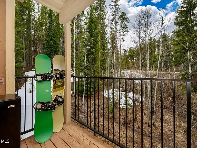 128 Village Dr #4-202-22 — Photo 18