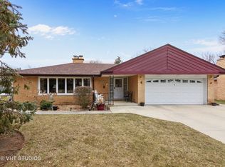 4 N William St, Mount Prospect, IL 60056