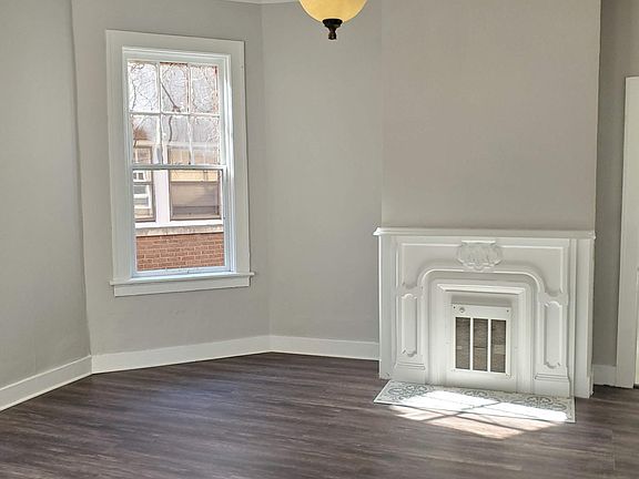 2nd image of 103 NE Roanoke Ave #1