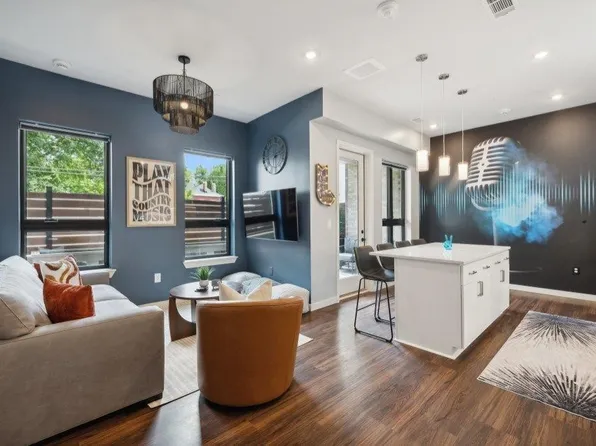 1014 16th Ave S #104, Nashville, TN 37212