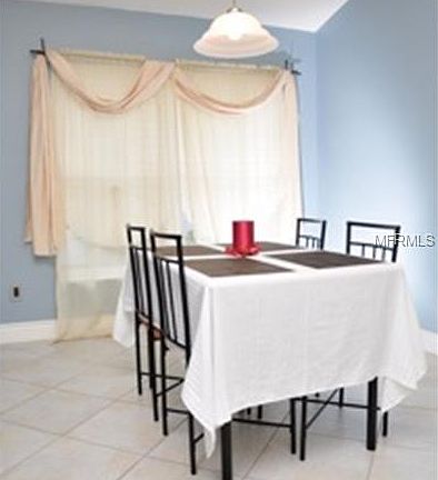 4th image of 132 Lakebreeze Cir