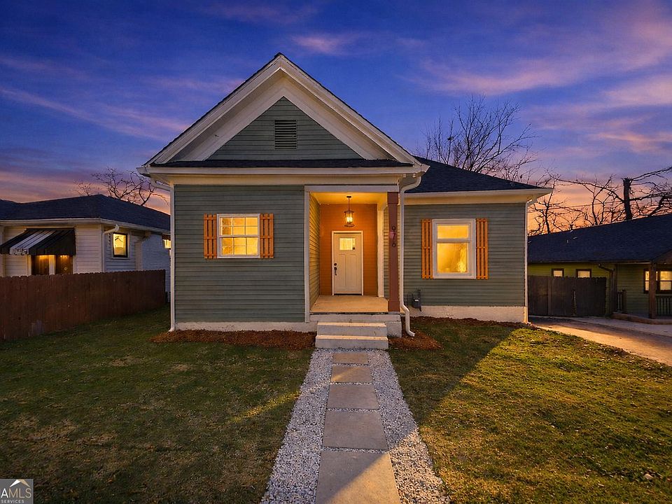 1st image of 976 Linam St SE