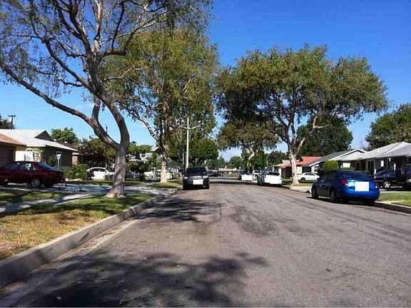 2nd image of 12249 Sunnybrook Ln