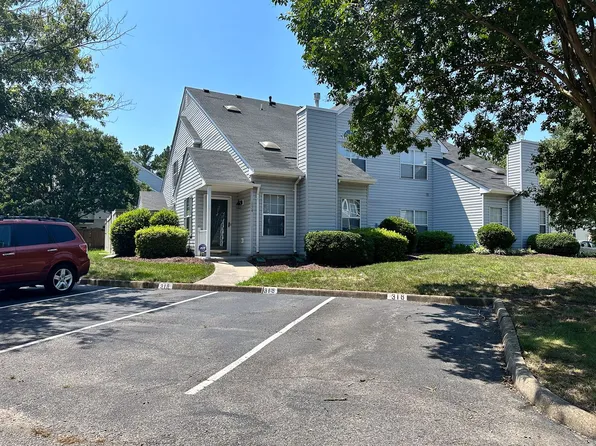 154 Nantucket Pl, Newport News, VA 23606