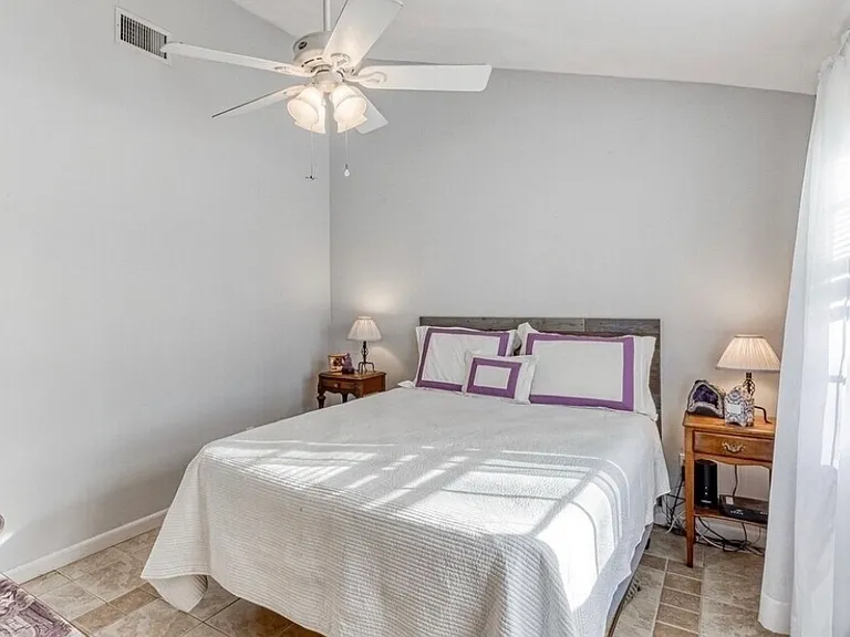32 Sycamore Cir #1 — Photo 3
