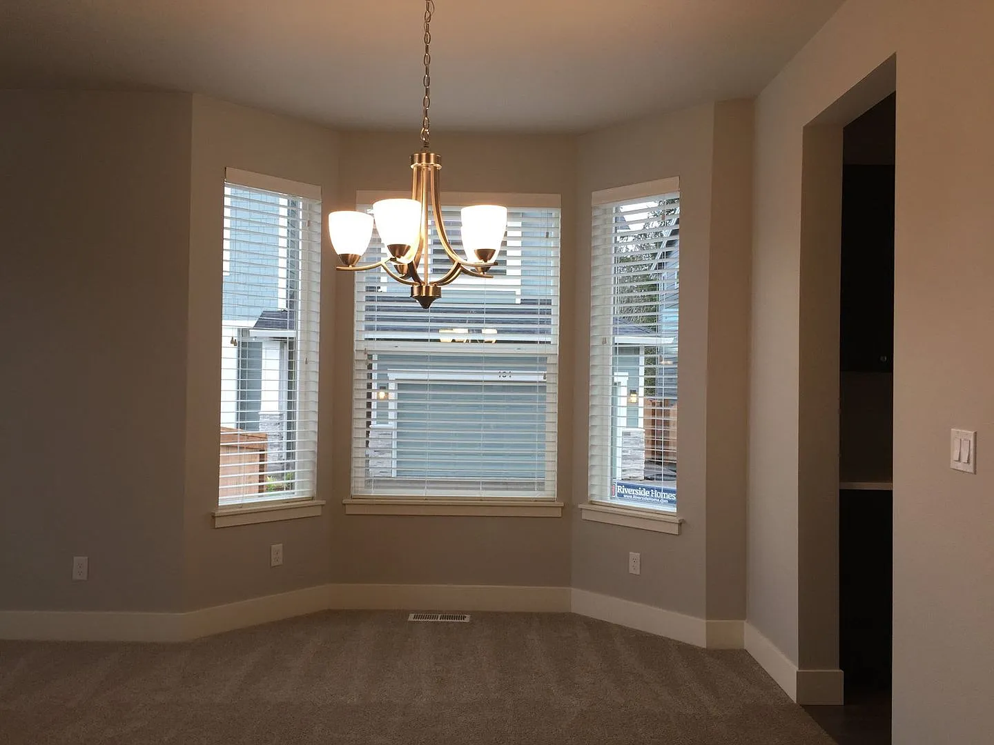 Beautiful 4 Bedroom | 3.5 Bathroom | Single Family Home | Located in Pohlman Woods Community — Photo 4