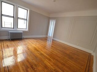 6901 62nd St APT A14, Ridgewood, NY 11385