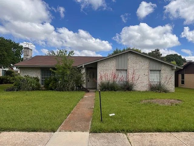 1st image of 2505 Peppertree Pl