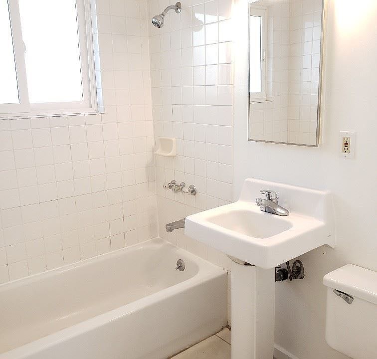 2nd image of 1839 Kaioo Dr APT 10