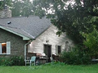 1963 Belleview Hollow Rd, Nebo, IL 62355