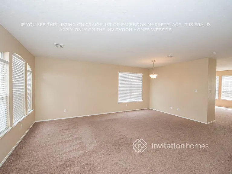 7704 Cresswell Dr — Photo 2