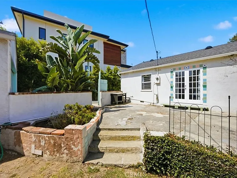 422 S Juanita Ave — Photo 23