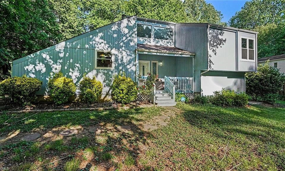 1st image of 1831 Pope Ln