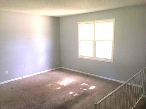 4th image of 1904 High Dr