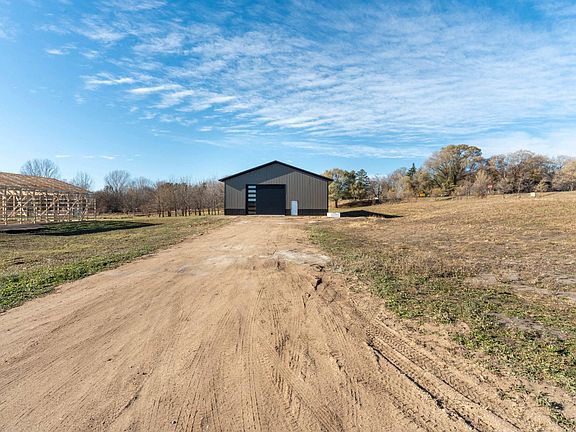 4th image of Cloudy Ct