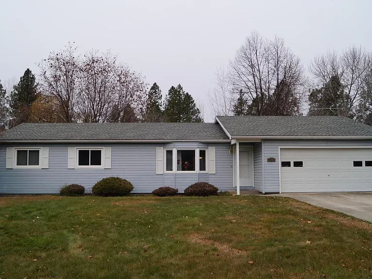 10345 Lakewood Pl — Photo 1