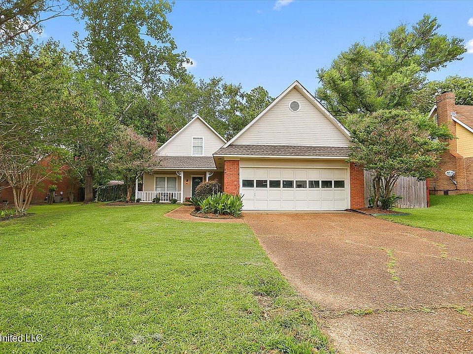 1st image of 242 Heritage Dr