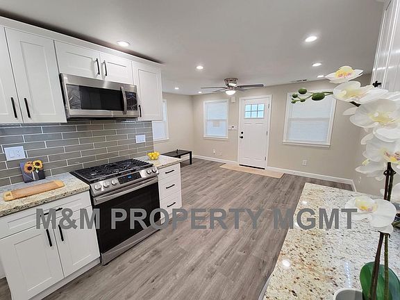 2nd image of 4430 44th St