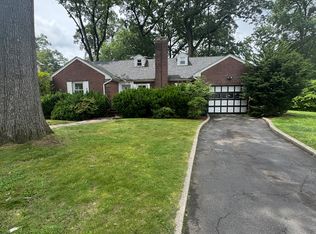 282 Whitewood Rd, Union, NJ 07083