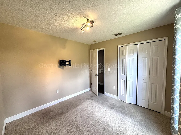 820 Briargrove Ave — Photo 12