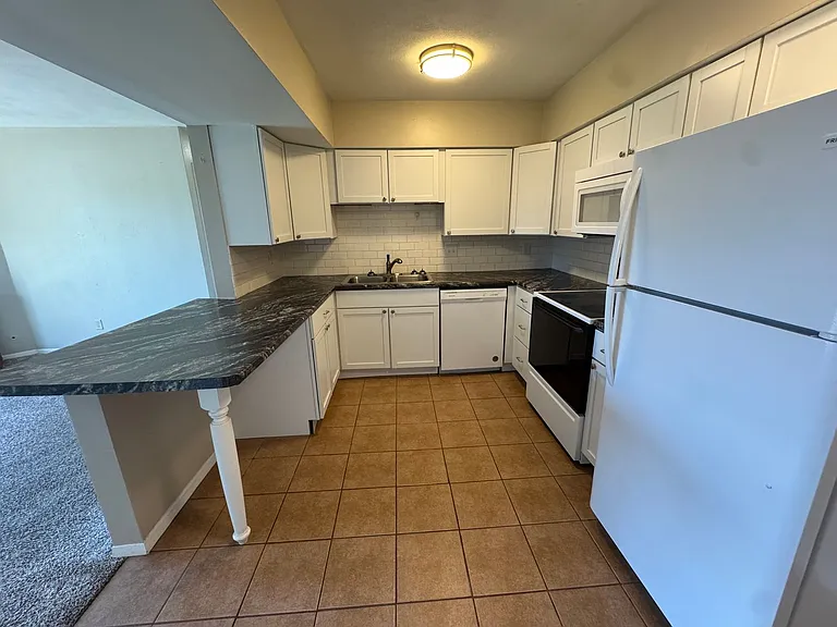 3021 4th St #9 — Photo 7