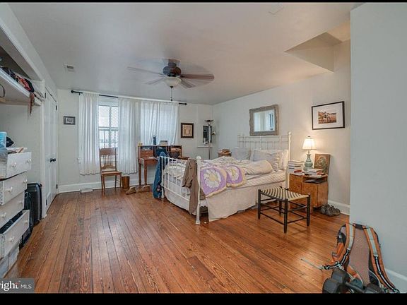 3rd image of 1125 Saint Paul St APT 3