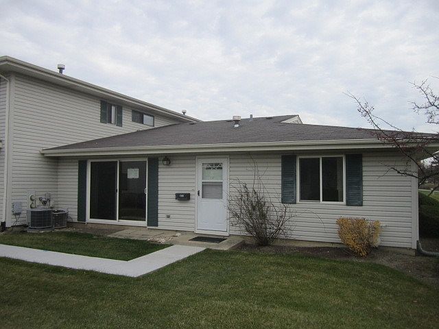 1st image of 939 Shattuck Ln #1282