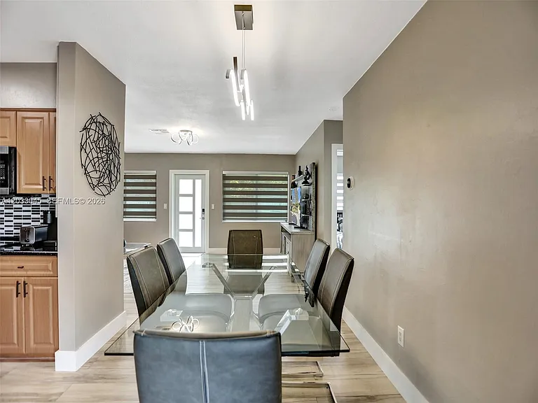 491 SE 23rd Ave — Photo 36