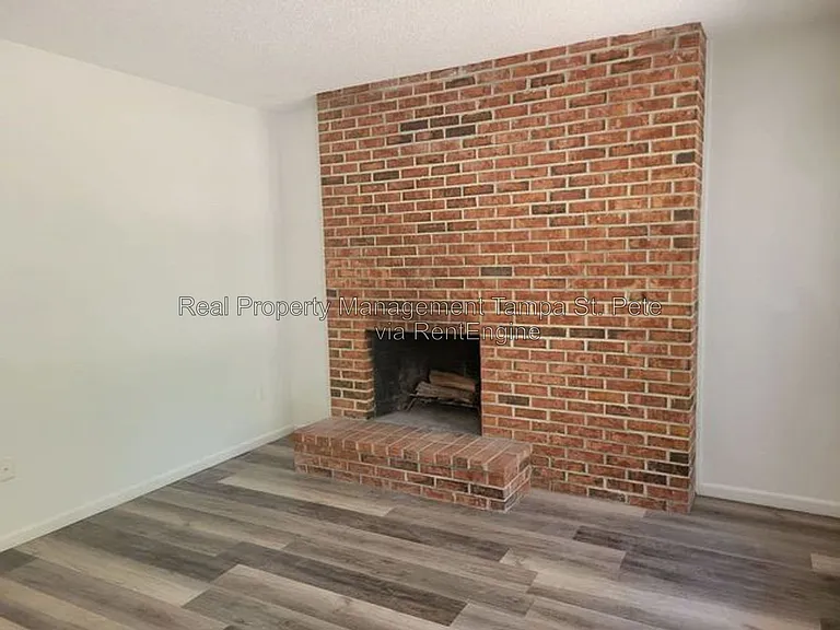 8144 Omaha Cir — Photo 10