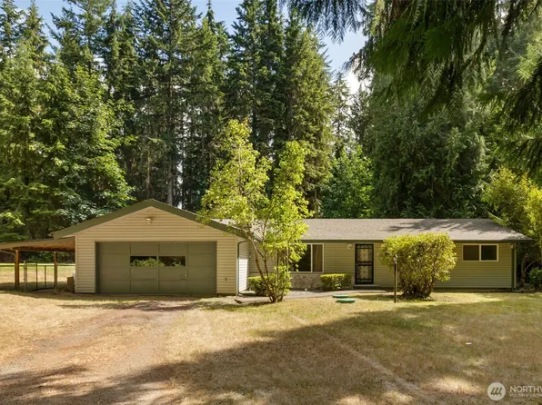 535 Surfcrest Place NE, Poulsbo, WA 98370