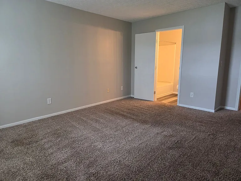 6696 Axtel Dr — Photo 16