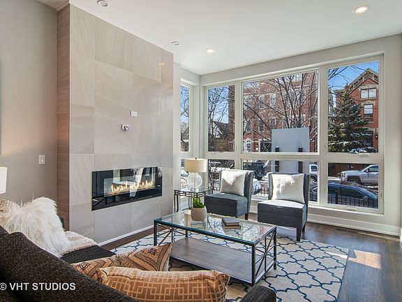 2nd image of 1519 N Wood St #1