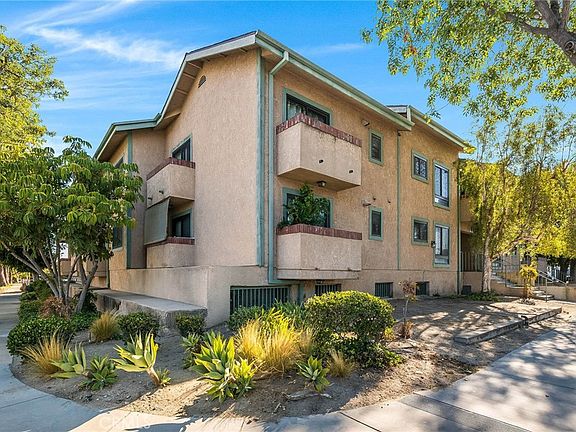 4th image of 4000 W Victory Blvd APT 204