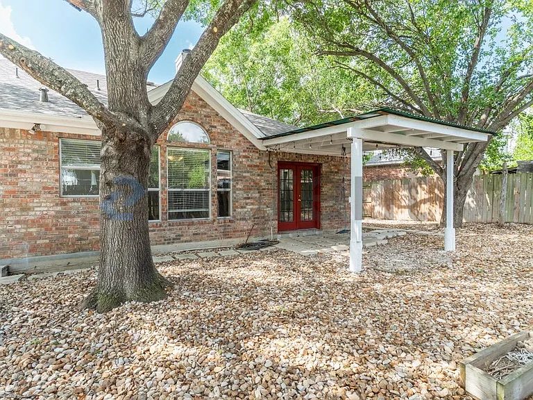 6502 Bramber Ln — Photo 18
