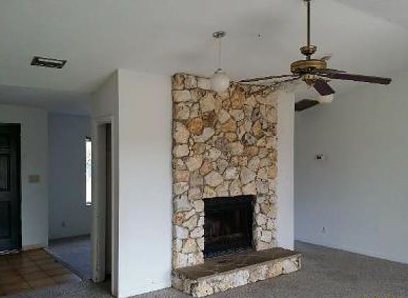 4th image of 3759 Alamo Blvd