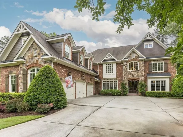 5284 Vernon Springs Trl, Sandy Springs, GA 30327